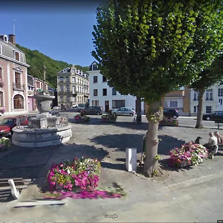 L'endroit By La Reine Center *