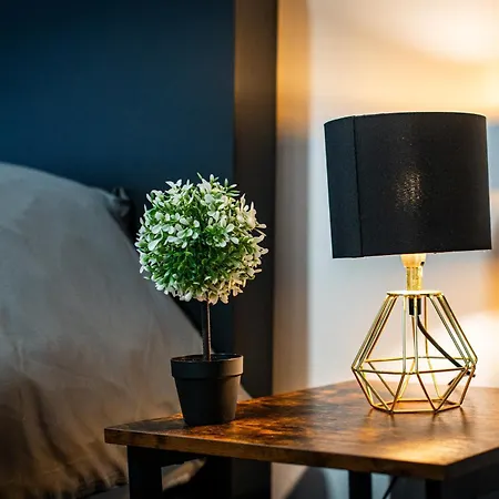 L'endroit By La Reine Center Apartman Spa