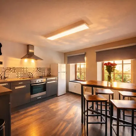 Apartment L'endroit By La Reine Center Spa