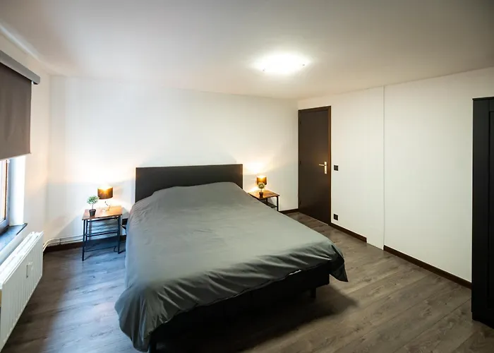 Apartmán L'endroit By La Reine Center